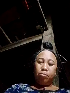 Snapshot of Mamapm20 chatting on October 2025 11:52:02 AM Mamapm20 online show from October 2025 11:52:02 AM