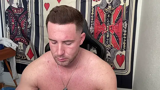 brettmycles28 online show from December 2025 07:42:01 PM