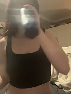 raen001 online show from October 2025 05:35:01 PM