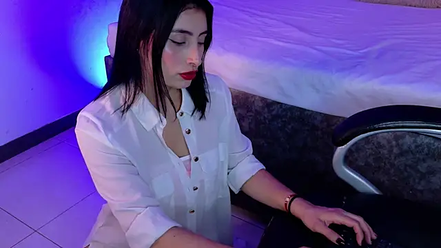 ZaraGold online show from January 2026 11:54:01 PM