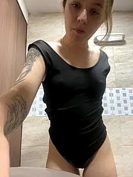 Snapshot of karla-thomsom10 chatting on September 2025 11:09:02 PM karla-thomsom10 online show from September 2025 11:09:02 PM