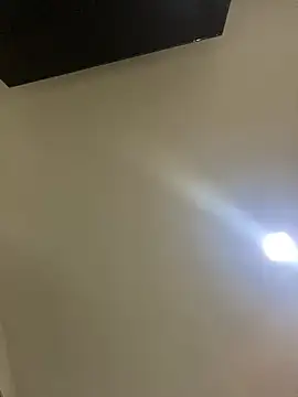 karla-thomsom10 online show from December 2025 10:04:02 PM