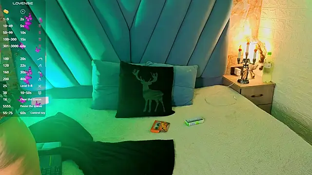 angel  red  online show from October 2025 03:04:02 AM