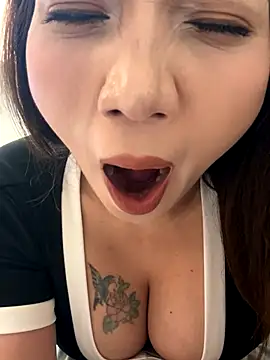 Dujuan-d online show from November 2025 11:12:02 AM