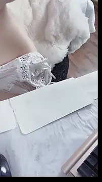 xiaoyang222 online show from October 2025 05:25:01 PM