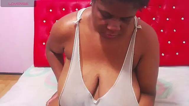 wonderfuldiana online show from February 2026 11:03:02 PM