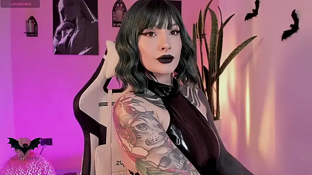 VelvetVampiree online show from January 2026 10:47:01 PM