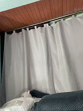 EVAH LEE  online show from February 2026 01:01:02 AM