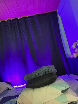 Snapshot of EVAH_LEE_ chatting on June 2026 03:31:02 AM EVAH LEE online show from June 2026 03:31:02 AM