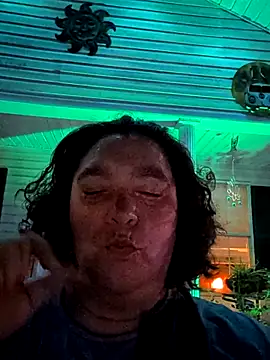 Snapshot of lil-gemini-hippy chatting on August 2026 05:28:02 AM lil-gemini-hippy online show from August 2026 05:28:02 AM