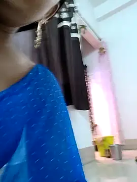 Snapshot of Sofia-ex chatting on October 2025 07:50:02 AM Sofia-ex online show from October 2025 07:50:02 AM