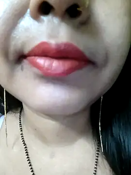 Snapshot of Sofia-ex chatting on May 2026 11:44:01 PM Sofia-ex online show from May 2026 11:44:01 PM