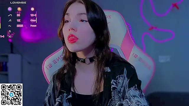 Sophie SkyAngel online show from April 2026 01:19:01 PM