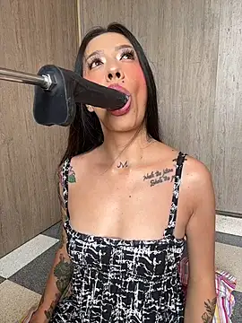 ValentinaBianchi online show from April 2026 05:36:01 PM