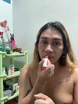 Snapshot of pretty_TRANSjona chatting on June 2026 08:25:02 PM pretty TRANSjona online show from June 2026 08:25:02 PM