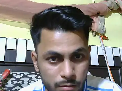 ursdreamperson online show from April 2026 02:20:01 PM