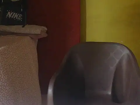 Snapshot of ursdreamperson chatting on June 2026 01:25:01 PM ursdreamperson online show from June 2026 01:25:01 PM