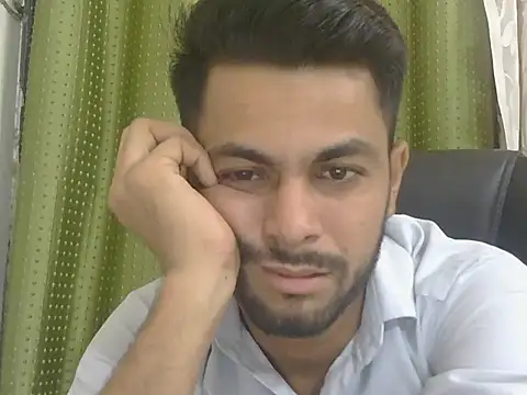 Snapshot of ursdreamperson chatting on June 2026 01:10:01 AM ursdreamperson online show from June 2026 01:10:01 AM