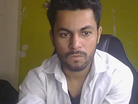 Snapshot of ursdreamperson chatting on July 2026 02:06:02 AM ursdreamperson online show from July 2026 02:06:02 AM