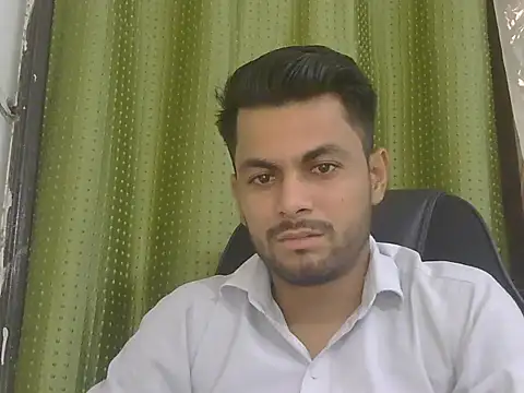 Snapshot of ursdreamperson chatting on July 2026 12:57:02 AM ursdreamperson online show from July 2026 12:57:02 AM