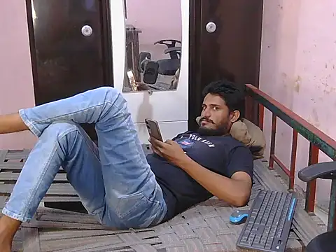 krishjaat43 online show from April 2026 03:50:01 PM