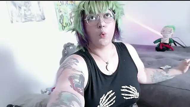 Snapshot of XxGreenGoodxX chatting on April 2026 07:49:01 PM XxGreenGoodxX online show from April 2026 07:49:01 PM