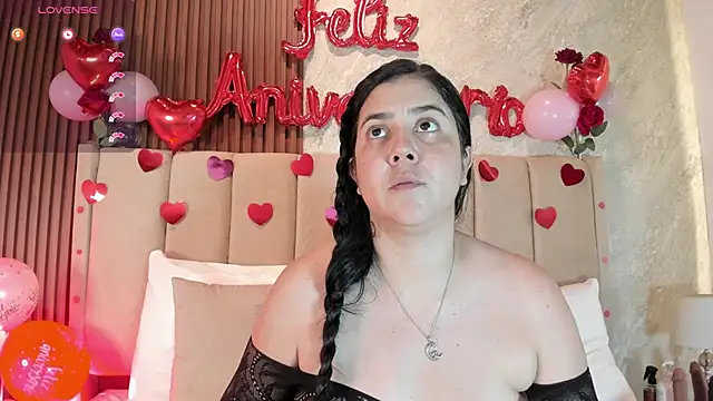 Snapshot of _Cris_Spicy_ chatting on July 2026 07:13:01 PM Cris Spicy online show from July 2026 07:13:01 PM
