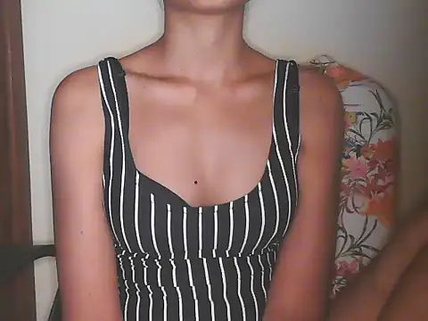 Ankita Chandel online show from December 2025 05:45:02 AM