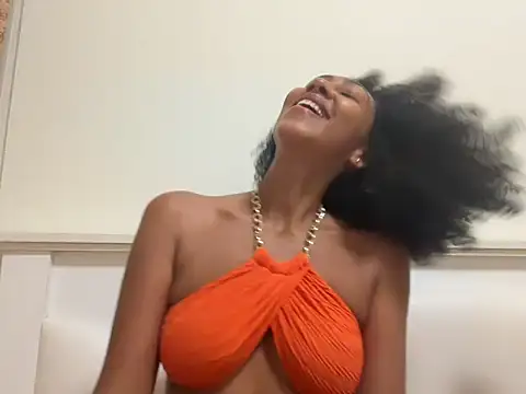 Snapshot of Vaylisse chatting on September 2025 03:13:01 PM Vaylisse online show from September 2025 03:13:01 PM