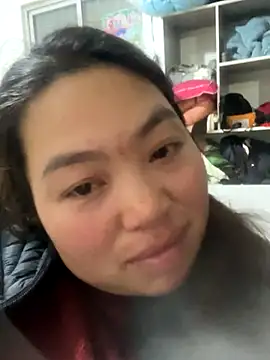 Nhung584 online show from November 2025 01:47:02 PM