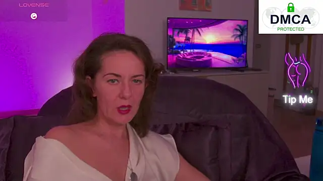 Witch in Silk online show from September 2025 06:21:01 PM