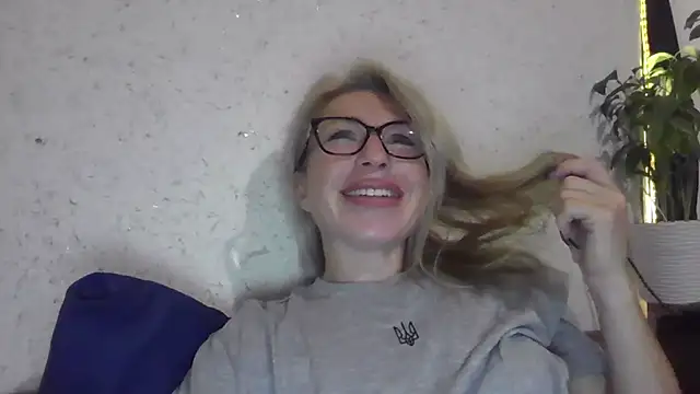 fox red lady7 online show from October 2025 03:52:01 PM