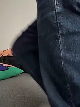 sonwmelt1 online show from September 2025 03:01:01 AM