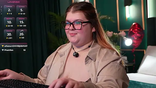 Mia Ray online show from February 2026 05:39:02 PM