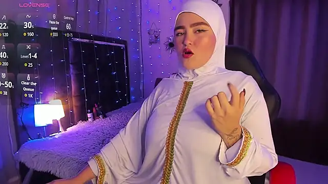 MarianFadel online show from November 2025 12:41:02 PM