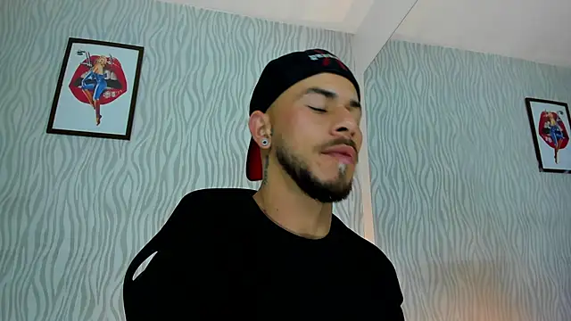 dylan jacobx online show from November 2025 03:07:01 AM