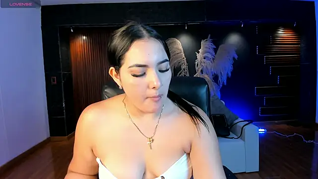 Snapshot of sofiacaramel chatting on December 2025 11:48:01 AM sofiacaramel online show from December 2025 11:48:01 AM