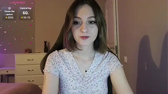 Snapshot of white_liillyy chatting on June 2026 07:49:01 PM white liillyy online show from June 2026 07:49:01 PM