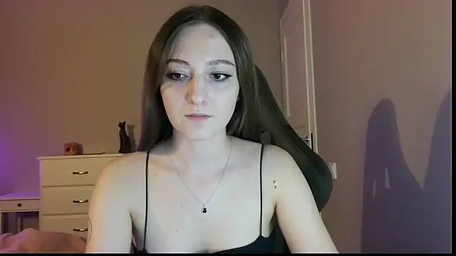 Snapshot of white_liillyy chatting on June 2026 09:21:02 PM white liillyy online show from June 2026 09:21:02 PM