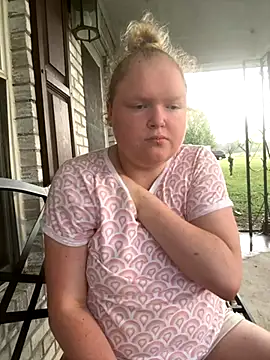 Snapshot of KadiSparkle chatting on September 2025 12:41:01 PM KadiSparkle online show from September 2025 12:41:01 PM