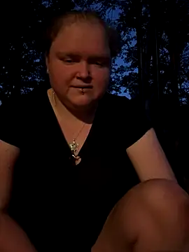 Snapshot of KadiSparkle chatting on September 2025 12:16:01 AM KadiSparkle online show from September 2025 12:16:01 AM