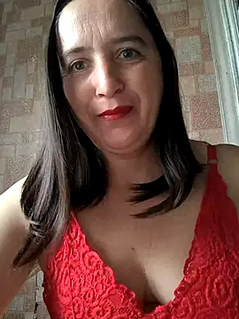 Snapshot of EvelinCutex chatting on October 2025 06:00:01 AM EvelinCutex online show from October 2025 06:00:01 AM