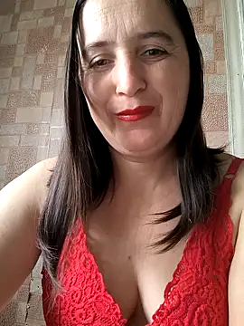 Snapshot of EvelinCutex chatting on October 2025 10:57:02 AM EvelinCutex online show from October 2025 10:57:02 AM