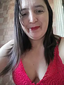 Snapshot of EvelinCutex chatting on October 2025 06:35:02 AM EvelinCutex online show from October 2025 06:35:02 AM