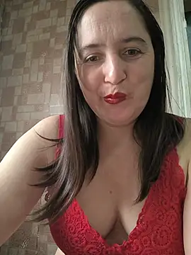 Snapshot of EvelinCutex chatting on November 2025 07:19:01 AM EvelinCutex online show from November 2025 07:19:01 AM