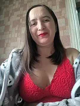 Snapshot of EvelinCutex chatting on December 2025 08:40:02 AM EvelinCutex online show from December 2025 08:40:02 AM