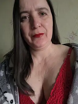 Snapshot of EvelinCutex chatting on February 2026 07:39:02 AM EvelinCutex online show from February 2026 07:39:02 AM