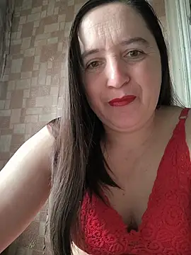 Snapshot of EvelinCutex chatting on February 2026 07:07:01 AM EvelinCutex online show from February 2026 07:07:01 AM