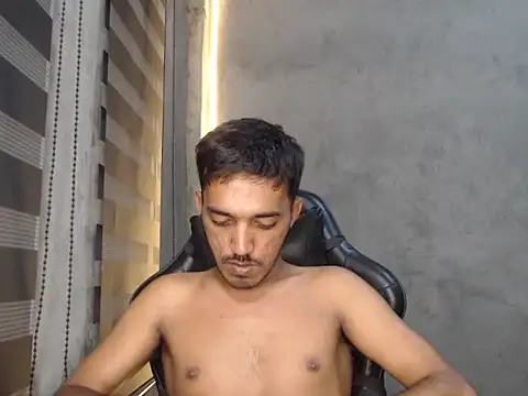 Snapshot of RowyCam chatting on September 2025 02:39:02 PM RowyCam online show from September 2025 02:39:02 PM