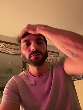 Simon-xx online show from April 2026 08:31:02 PM